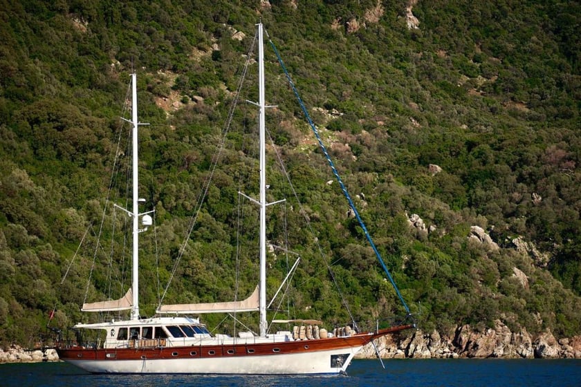 Marmaris Gulet 4 kabin Konaklama 8 kişi Seyir 8 kişi 28.5 m İlan No: #27334 2