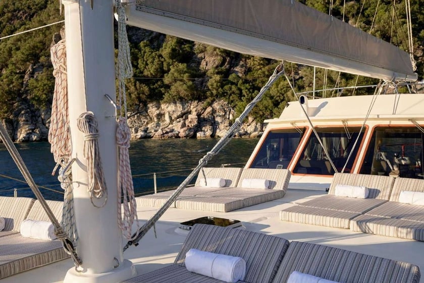 Marmaris Gulet 4 kabin Konaklama 8 kişi Seyir 8 kişi 28.5 m İlan No: #27334 4