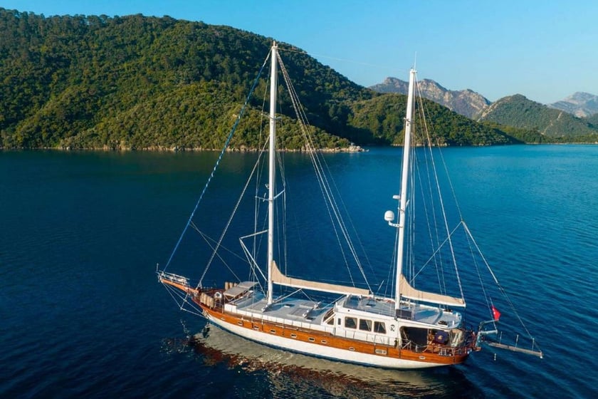 Marmaris Gulet 4 kabin Konaklama 8 kişi Seyir 8 kişi 28.5 m İlan No: #27334