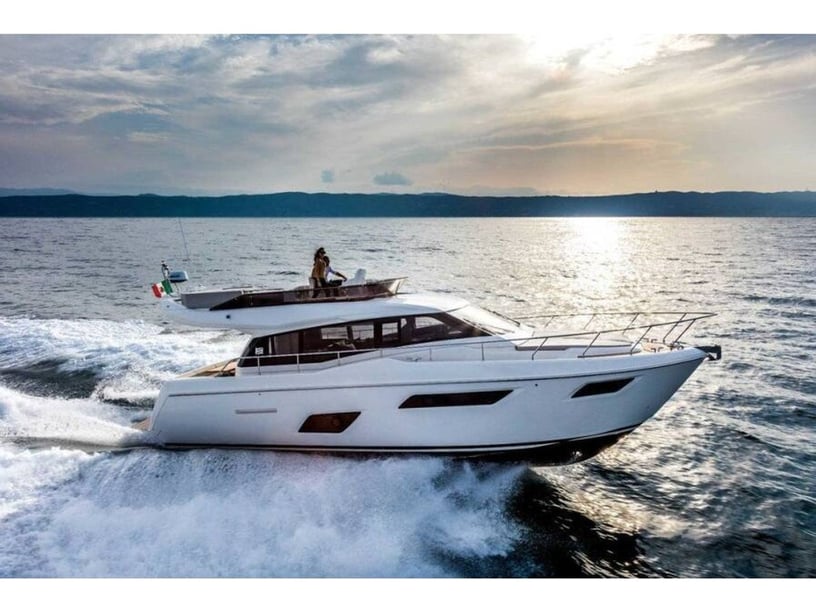 Šibenik Motorboat 3 cabin 6 berths 6 guests 14.2 m Listing Number: #27338