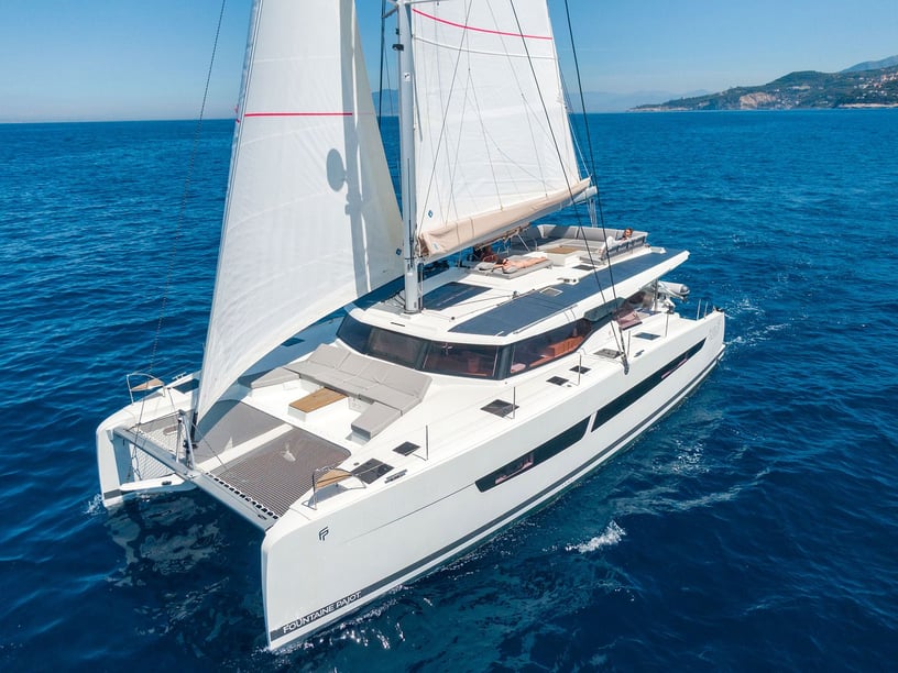 Castellammare di Stabia Katamaran 5 Kabine 11 Liegeplätze 11 Gäste 15.54 m Nummer des Inserats: #27342