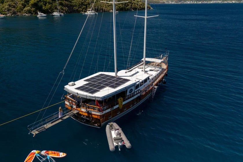 Marmaris Gulet 4 kabin Konaklama 12 kişi Seyir 12 kişi 23.15 m İlan No: #27357 4