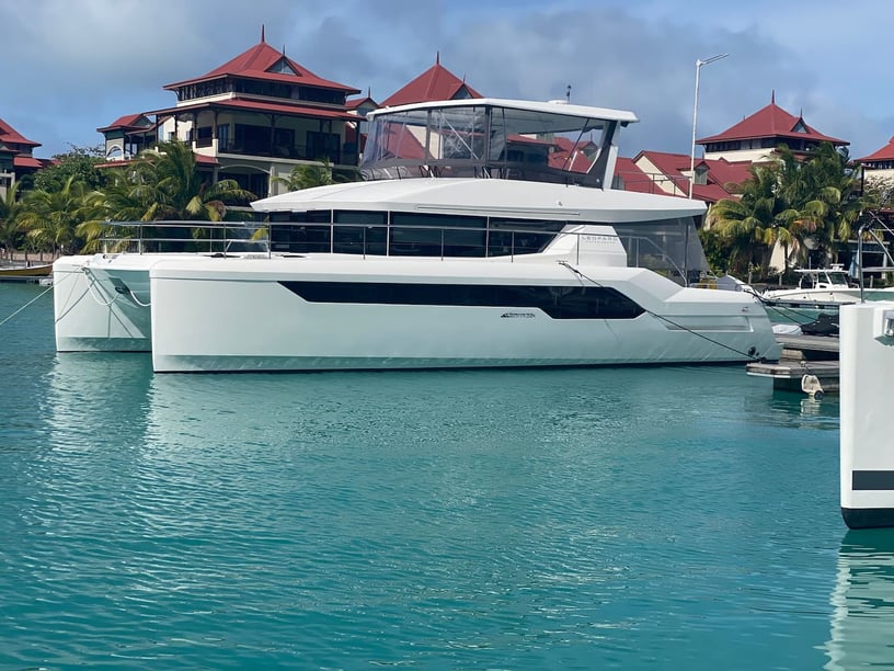 Mahe, Victoria Katamaran 3 Kabine 6 Liegeplätze 6 Gäste 16.18 m Nummer des Inserats: #27359