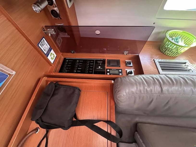 Stockholm - Saltsjöbaden Zeilboot Cabine 5  10  slaapplaatsen 10  gasten 14.15 m Lijstnummer: #27367 3