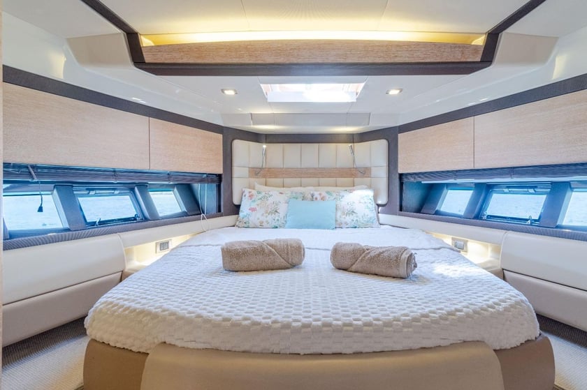 Palma de Mallorca Motor Yacht 3 cabin 6 berths 10 guests 19.5 m Listing Number: #27375 4