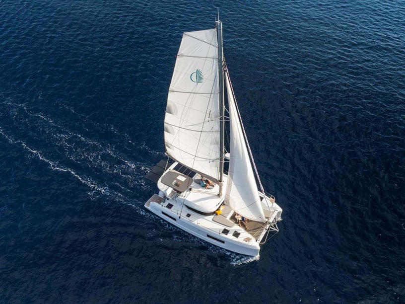 Nea Peramos - Attica Catamaran 6 cabin 10 berths 10 guests 13.12 m Listing Number: #27399