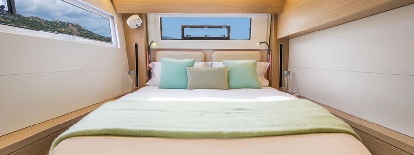 Kaštel Gomilica Catamarano cabina 6  cuccette 12  12  ospiti 15.6 m Numero dell'inserzione: #27404 3