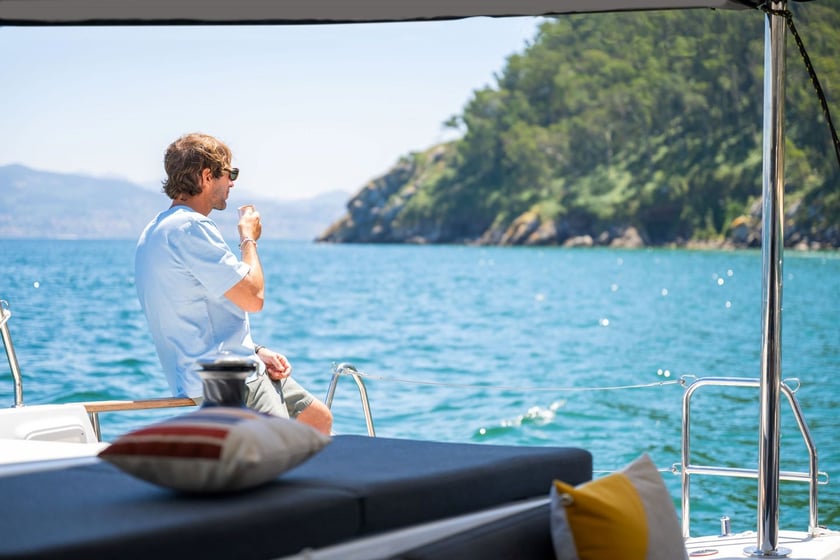 Kaštel Gomilica Catamarano cabina 4  cuccette 8  8  ospiti 13.85 m Numero dell'inserzione: #27415 4