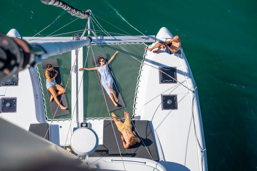 Kaštel Gomilica Catamarán Cabina 3  6  literas 9  invitados 13.85 m Número de anuncio: #27420 3