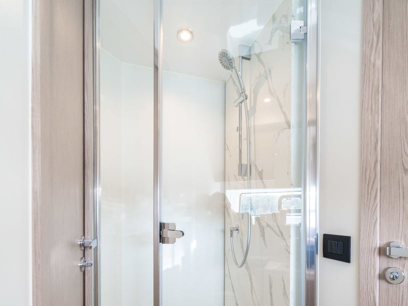 Sibenik Motorboot Cabine 3  6  slaapplaatsen 6  gasten 16.78 m Lijstnummer: #27438 5