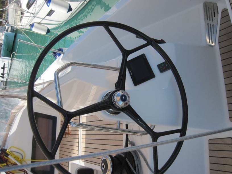 Capo d'Orlando Zeilboot Cabine 4  10  slaapplaatsen 10  gasten 12.65 m Lijstnummer: #27441 4