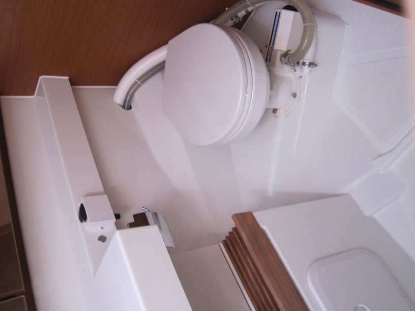 Capo d'Orlando Zeilboot Cabine 4  10  slaapplaatsen 10  gasten 12.65 m Lijstnummer: #27441 3