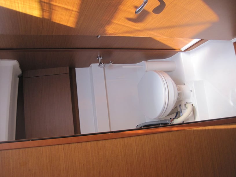 Capo d'Orlando Sailboat 6 cabin 12 berths 12 guests 13.24 m Listing Number: #27446 3