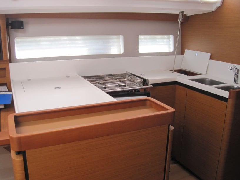 Capo d'Orlando Zeilboot Cabine 4  10  slaapplaatsen 10  gasten 12.65 m Lijstnummer: #27449 5