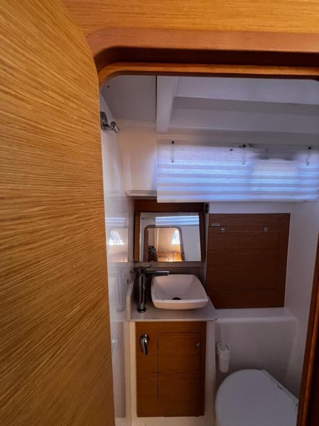 Syvota Sailboat 3 cabin 8 berths 8 guests 12.02 m Listing Number: #27455 5
