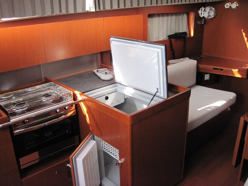 Capo d'Orlando Sailboat 3 cabin 8 berths 8 guests 11.97 m Listing Number: #27457 3