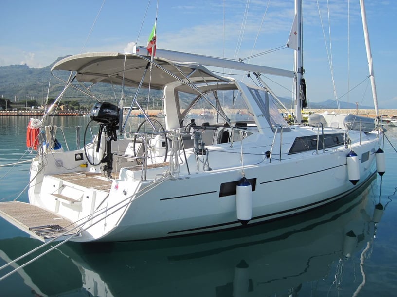 Capo d'Orlando Sailboat 3 cabin 8 berths 8 guests 11.97 m Listing Number: #27457 5