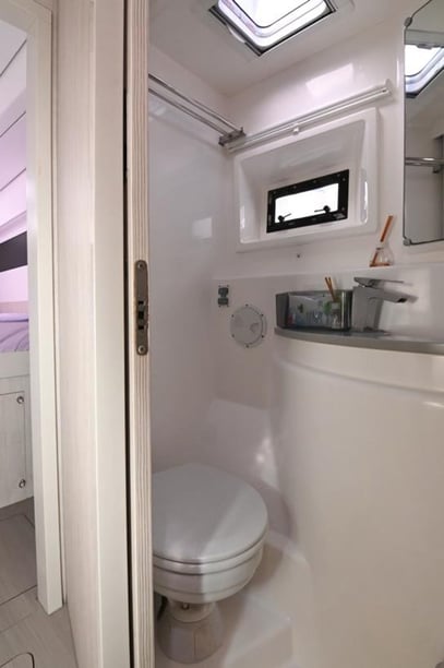 Nydri Catamarano cabina 4  cuccette 10  10  ospiti 15.4 m Numero dell'inserzione: #27472 3