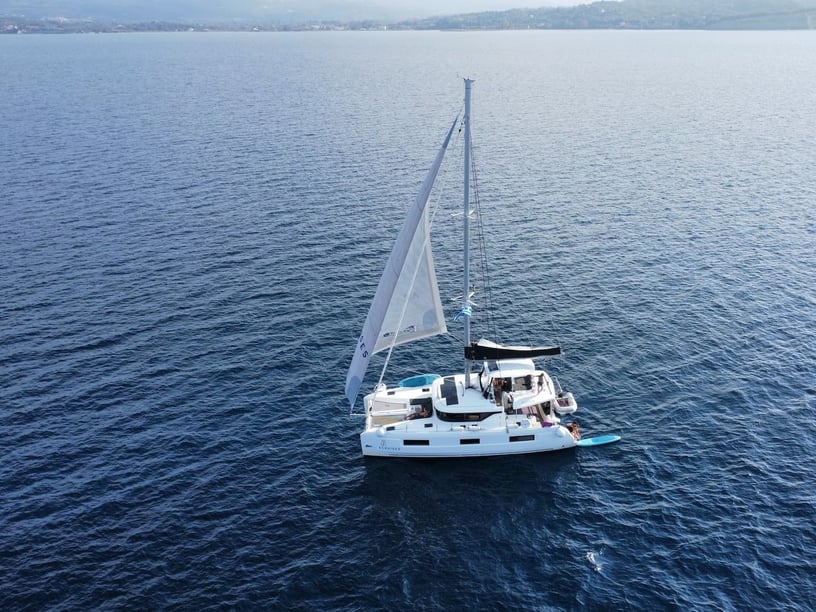 Seget Donji Catamarán Cabina 5  12  literas 12  invitados 13.99 m Número de anuncio: #27480