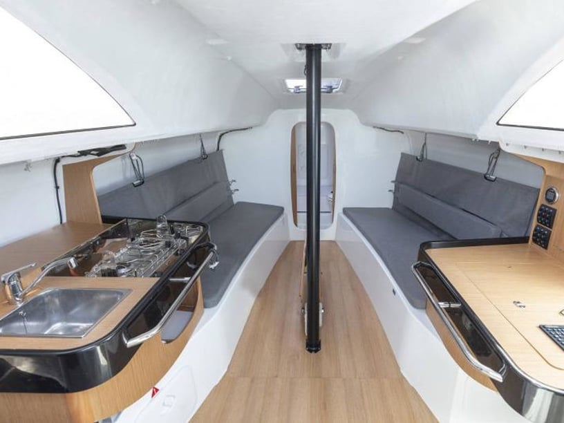 La Trinité-sur-Mer Sailboat 2 cabin 6 berths 6 guests 10.11 m Listing Number: #27484 2