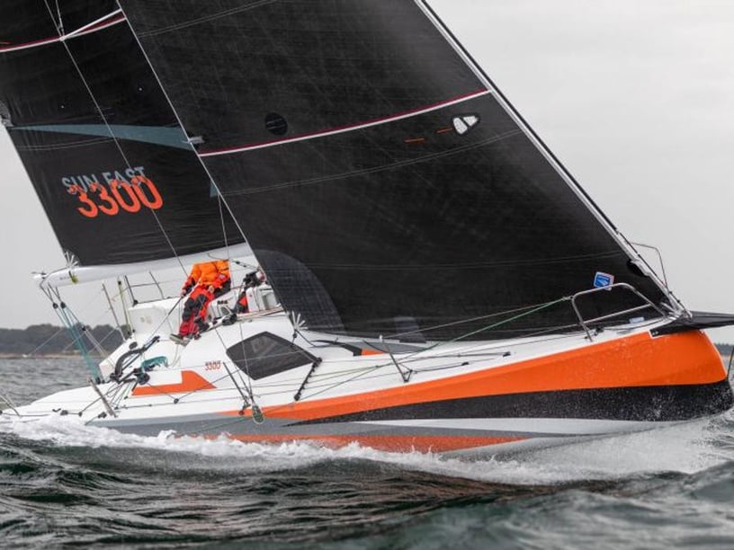 La Trinité-sur-Mer Sailboat 2 cabin 6 berths 6 guests 10.11 m Listing Number: #27485