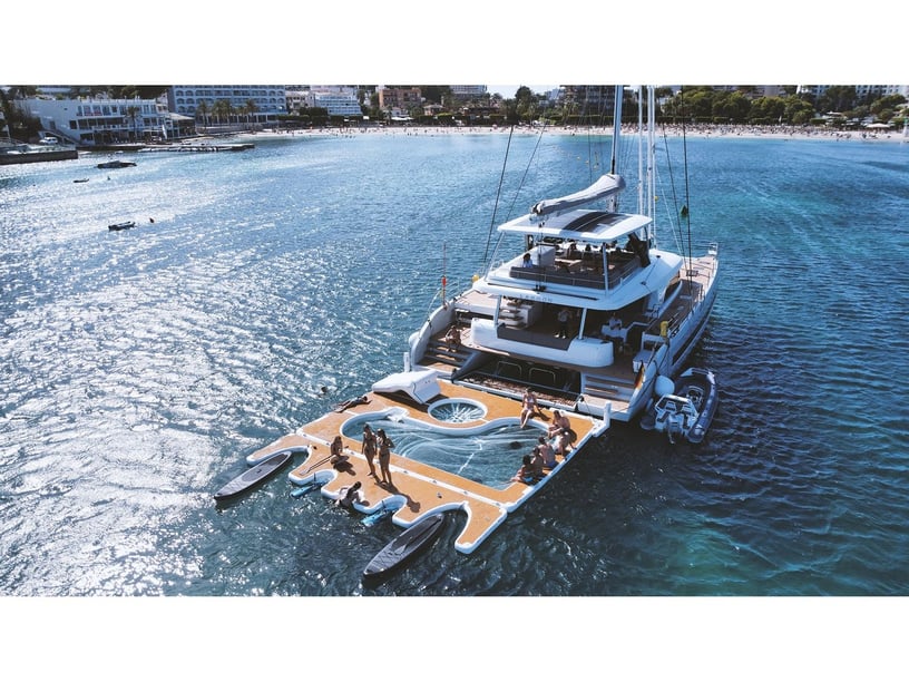 Kaštel Gomilica Katamaran 4 Kabine 8 Liegeplätze 8 Gäste 20.55 m Nummer des Inserats: #27503