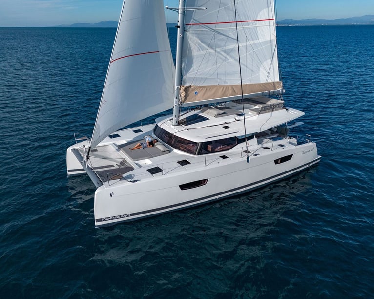 Castellammare di Stabia Catamaran 5 cabin 13 berths 13 guests 13.98 m Listing Number: #27511 5