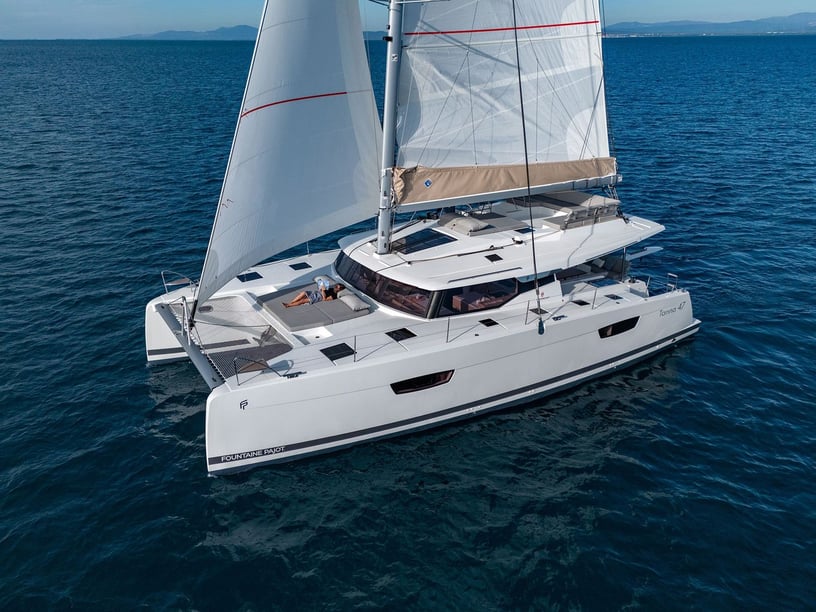 Castellammare di Stabia Catamaran 5 cabin 13 berths 13 guests 13.98 m Listing Number: #27511