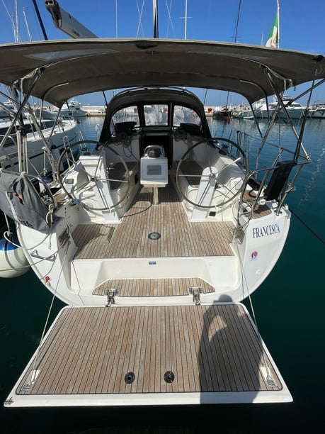 Punta Ala Sailboat 3 cabin 8 berths 8 guests 11.3 m Listing Number: #27532