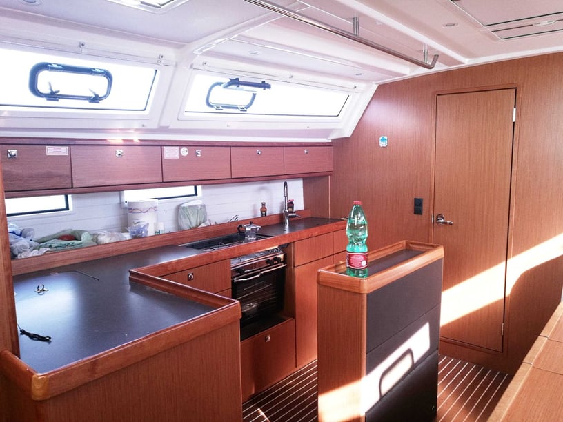 Agropoli Segelboot 4 Kabine 9 Liegeplätze 9 Gäste 14.02 m Nummer des Inserats: #27538 4