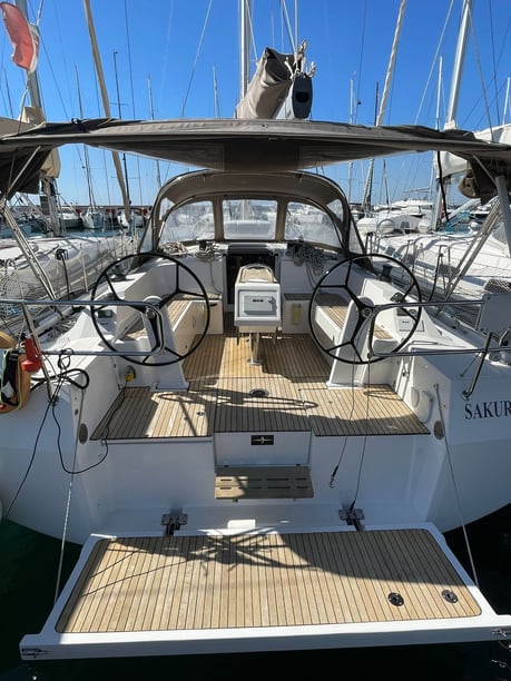 Punta Ala Sailboat 3 cabin 8 berths 8 guests 12.8 m Listing Number: #27539