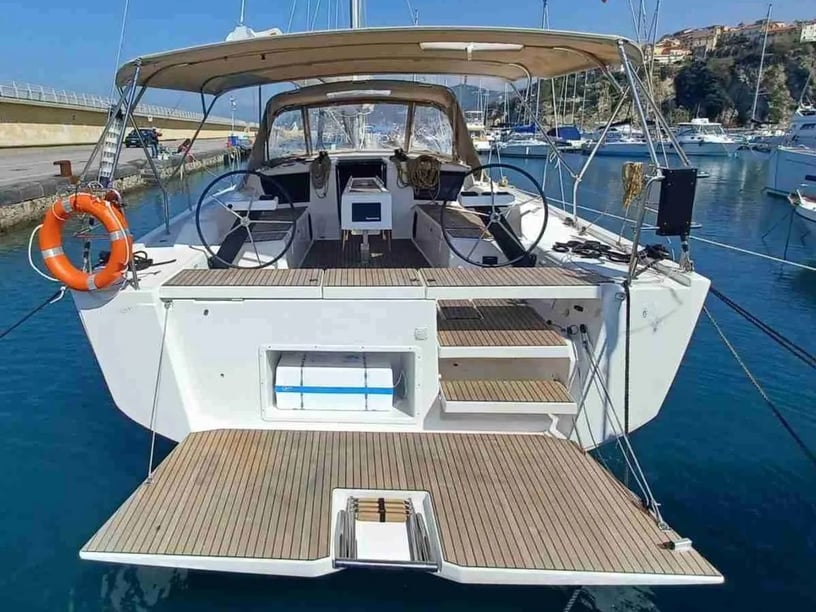 Rodi (IT) Barca a vela cabina 4  cuccette 10  10  ospiti 13.24 m Numero dell'inserzione: #27544