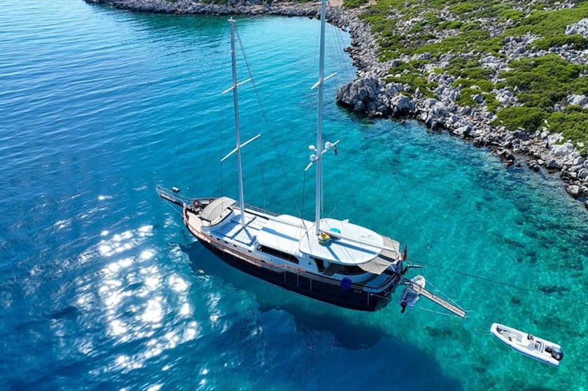 Marmaris Gulet 5 cabin 10 berths 11 guests 24 m Listing Number: #27567 2