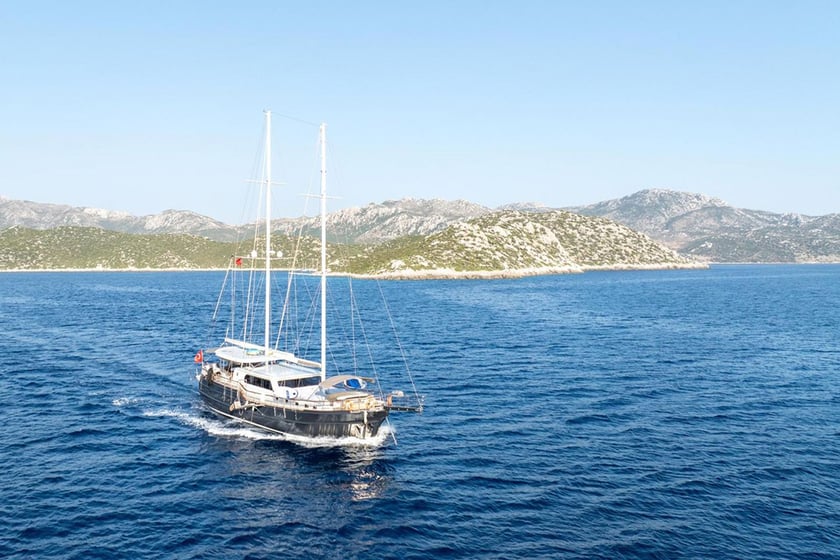 Marmaris Gulet 5 cabin 10 berths 11 guests 24 m Listing Number: #27567 4
