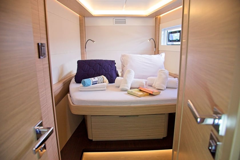 Mpenitses Catamaran 4 cabin 12 berths 12 guests 13.99 m Listing Number: #27571 4
