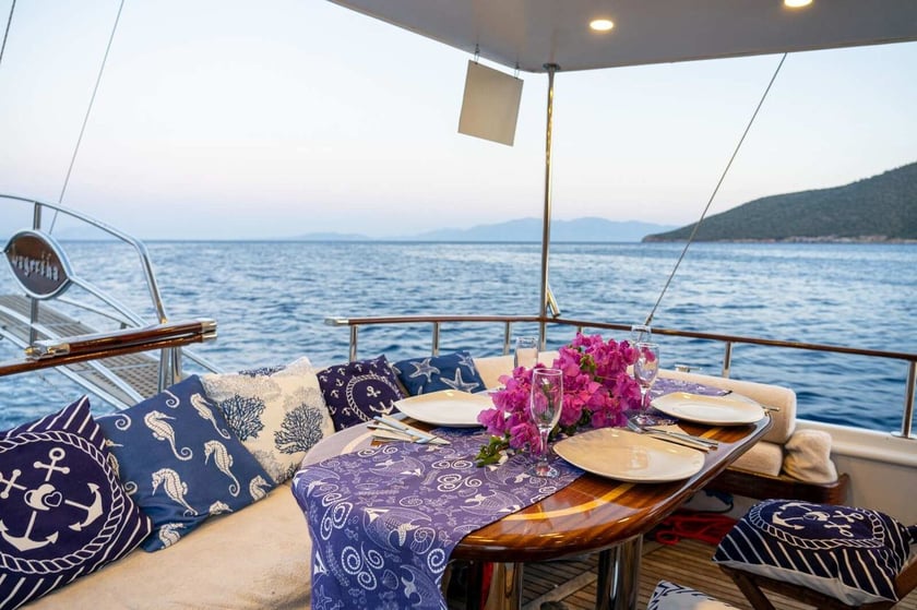 Bodrum Caicco cabina 2  cuccette 4  12  ospiti 12 m Numero dell'inserzione: #27577 5