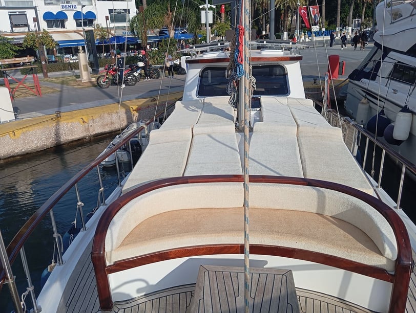 Bodrum Gulet 5 cabin 4 berths 12 guests 12 m Listing Number: #27577 5