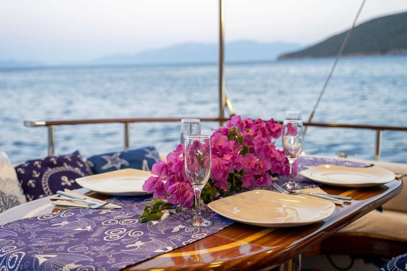 Bodrum Caicco cabina 2  cuccette 4  12  ospiti 12 m Numero dell'inserzione: #27577 3