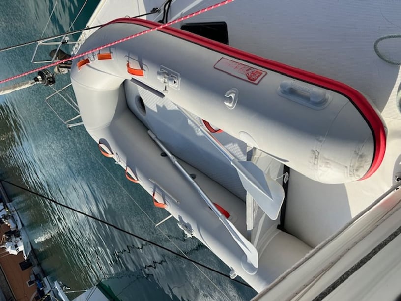 Angra do Heroismo Yelkenli 4 kabin Konaklama 9 kişi Seyir 9 kişi 14.52 m İlan No: #27598