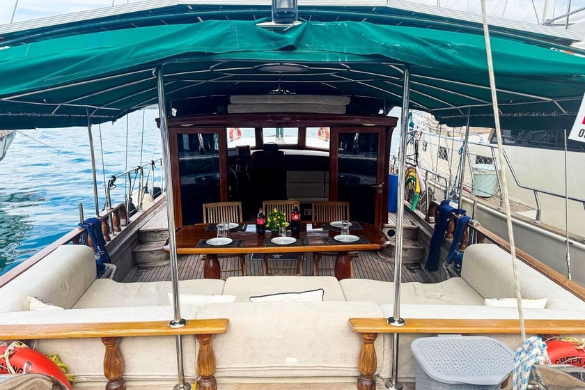 Fethiye Gulet Cabine 2  Couchettes 4  Invités 4  17 m Numéro de l'annonce: #27611 5