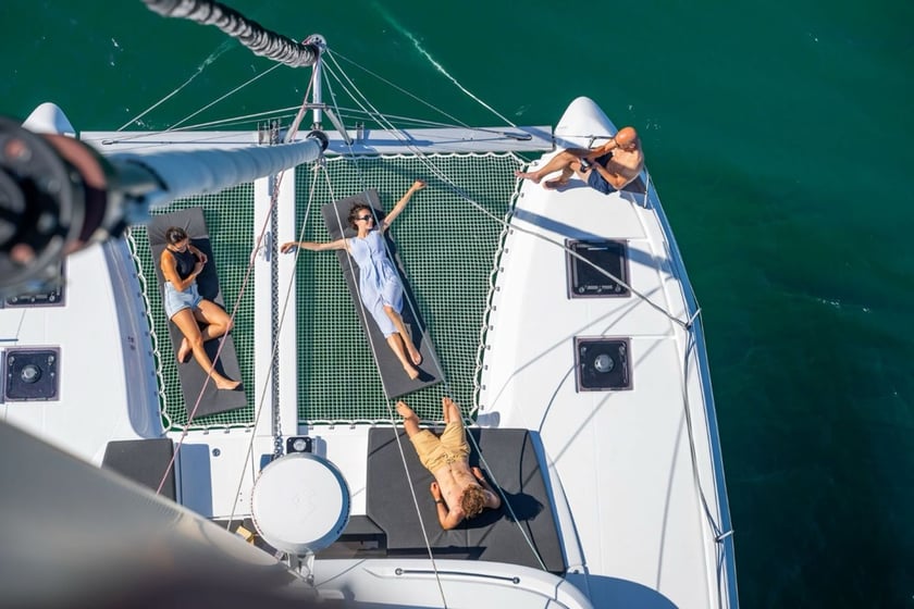 Portisco Katamaran 4 Kabine 12 Liegeplätze 12 Gäste 13.85 m Nummer des Inserats: #27613 5