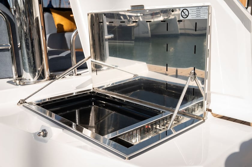 Andratx Catamarán Cabina 5  10  literas 10  invitados 15.9 m Número de anuncio: #27616 5