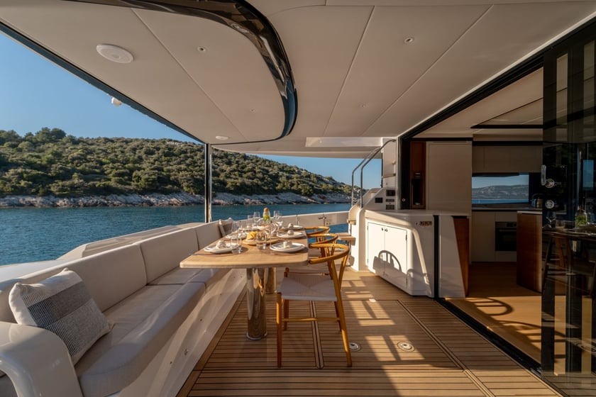 Sukošan Motorboat 4 cabin 10 berths 10 guests 19.63 m Listing Number: #27619 5