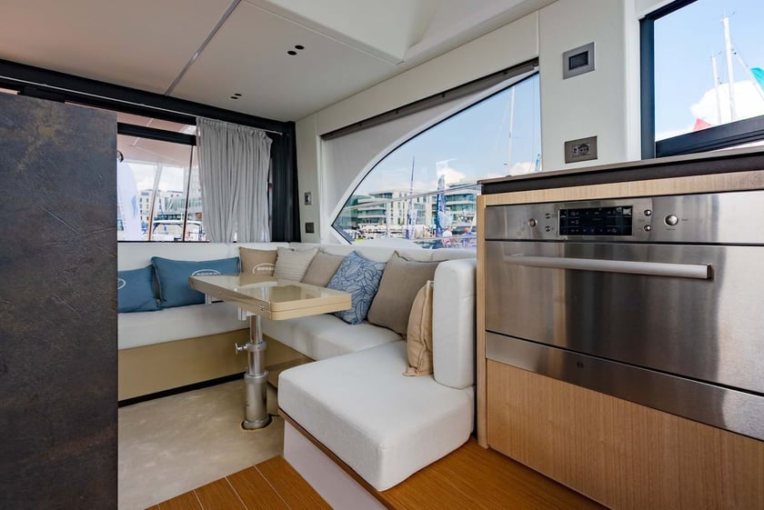 Sukošan Motoscafo cabina 4  cuccette 7  7  ospiti 13.72 m Numero dell'inserzione: #27620 5