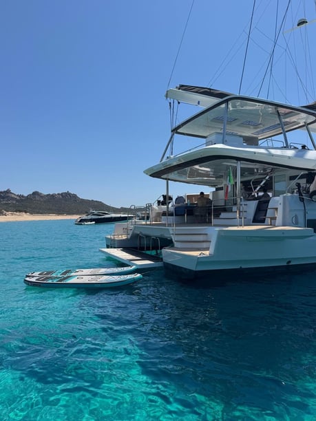 Portisco Catamaran Cabine 5  10  slaapplaatsen 10  gasten 19.77 m Lijstnummer: #27626 5