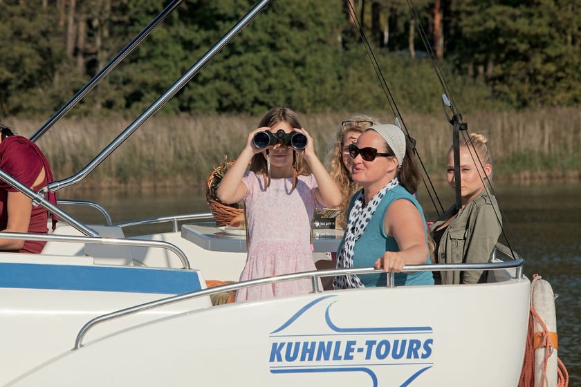 Rechlin Motorboat 2 cabin 4 berths 6 guests 10.3 m Listing Number: #27630 3