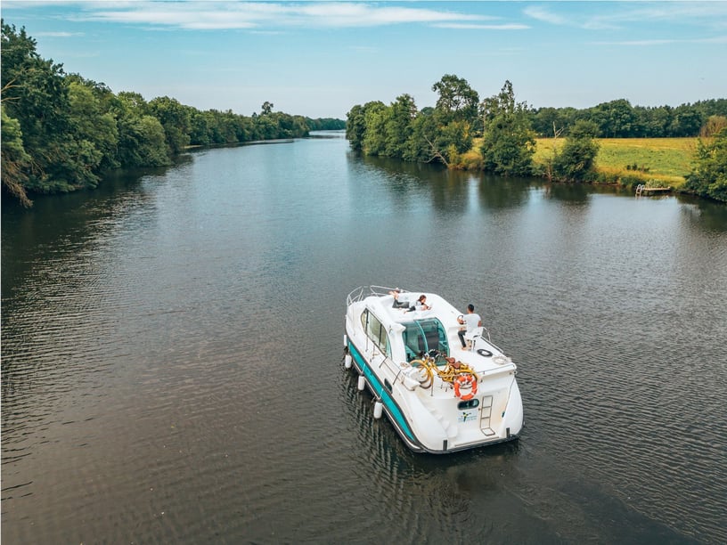 Grez-Neuville Bateau à moteur Cabine 2  Couchettes 4  Invités 7  9 m Numéro de l'annonce: #27665 3