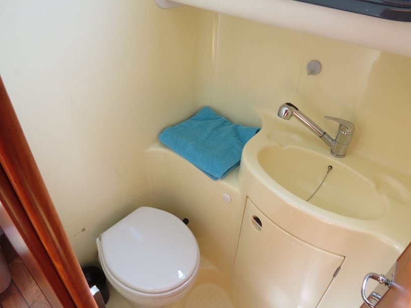 Grez-Neuville Motorboot 4 Kabine 10 Liegeplätze 10 Gäste 11.5 m Nummer des Inserats: #27669 3