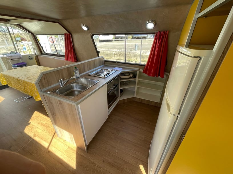 Sable-sur-Sarthe Motorboot 3 Kabine 11 Liegeplätze 11 Gäste 14 m Nummer des Inserats: #27688 4