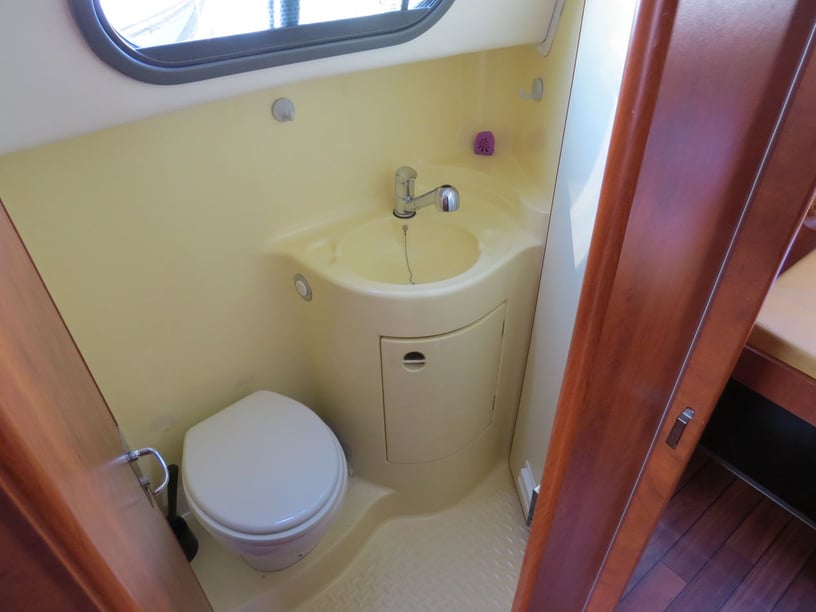 Sable-sur-Sarthe Motorboot 5 Kabine 12 Liegeplätze 12 Gäste 13 m Nummer des Inserats: #27691 3